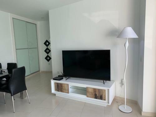 Apartamento The Waves, Luxurious 5*, Wifi, Olympic Pool
