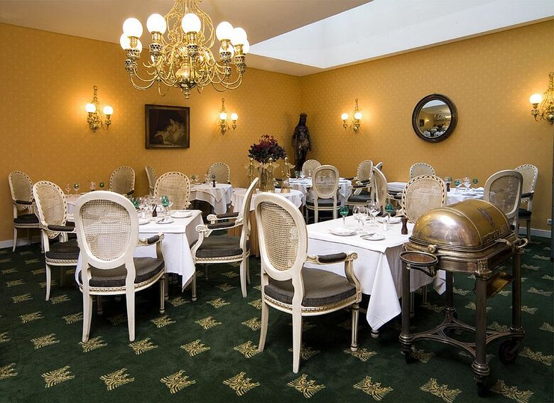 Hotel Aviz