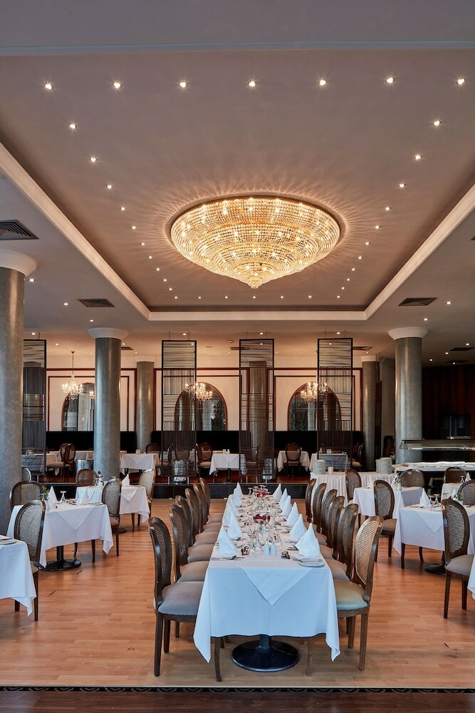 Hotel Grecian Park