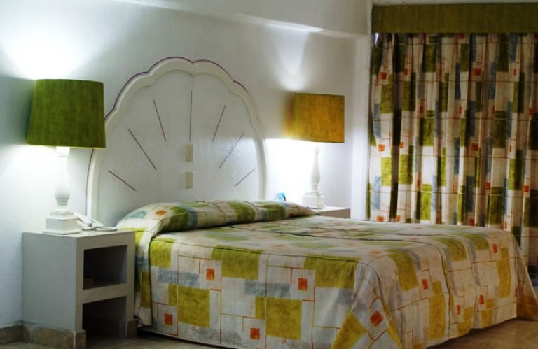 Acapulco Tortuga Hotel