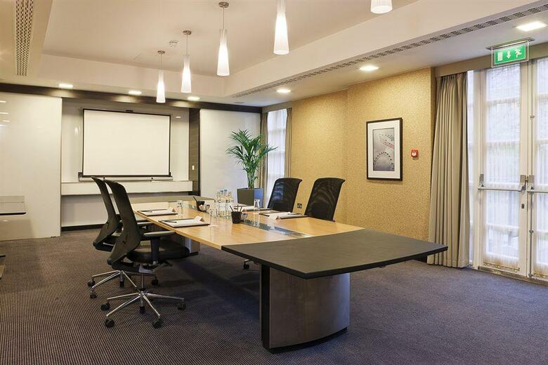 Hotel Doubletree By Hilton London Kensington