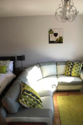 Grayz Apartments