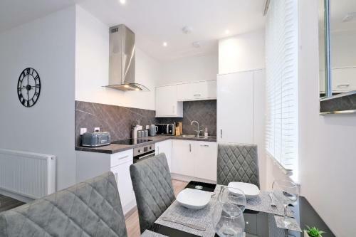 5* Luxury 1 Bedroom Apartment In City Centre