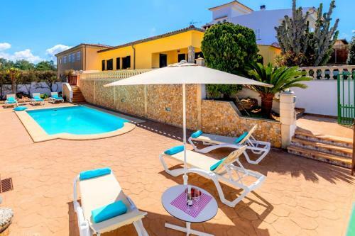 Villa Con Piscina En Son Serra