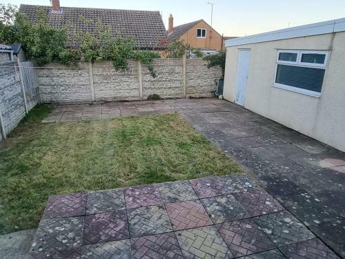 Modern And Cosy Walking Distance To Castle & Town