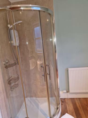 Farm Stay 3 Bedroom Barn Conversion With Log Burner