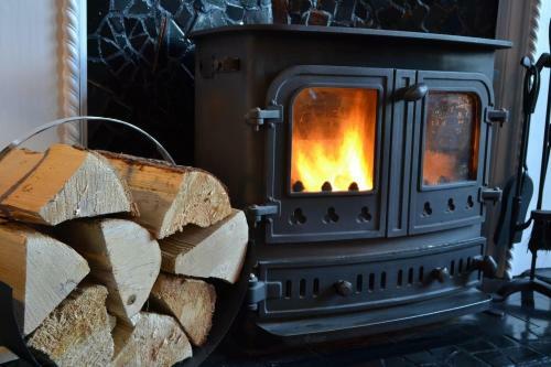 Copperbroc -whisky House In The Scottish Highlands