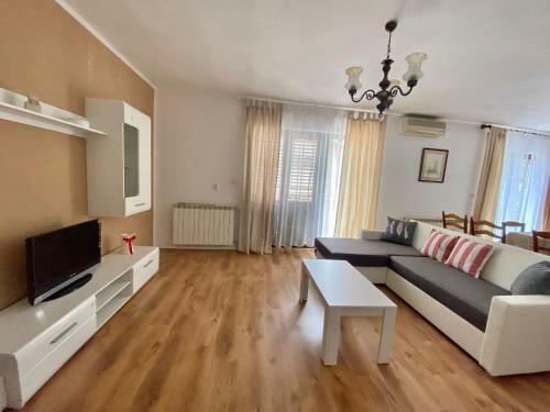 Apartman Mira