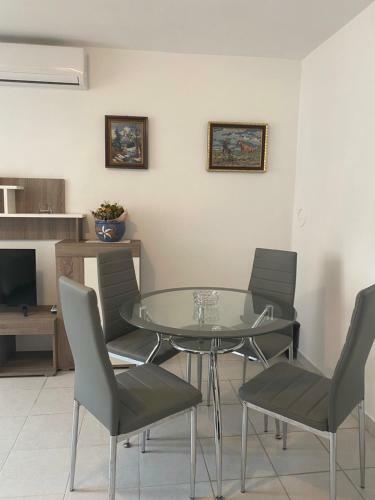 Apartman Mira