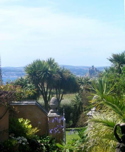 Bed & Breakfast Ednovean Farm