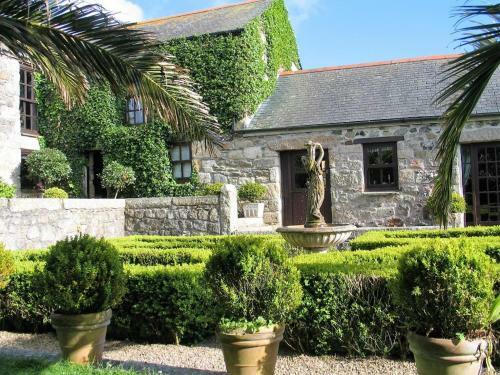 Bed & Breakfast Ednovean Farm