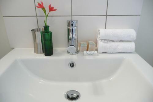 Bed & Breakfast Marine Lodge