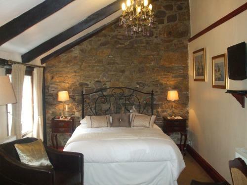Hostal The Smugglers Restaurant With Rooms