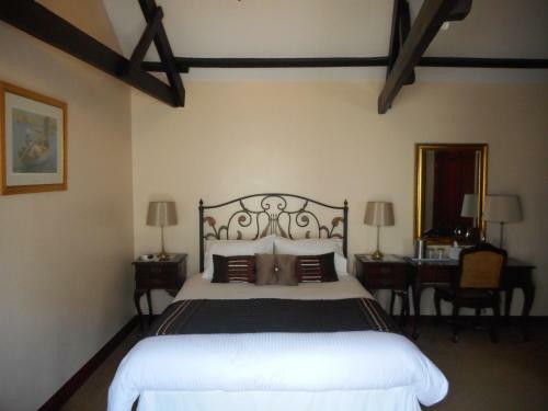 Hostal The Smugglers Restaurant With Rooms