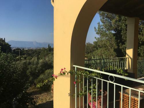 Gastouri Villa Pascalia With Pool And Views