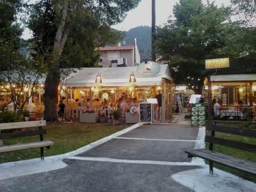 Gastouri Villa Pascalia With Pool And Views
