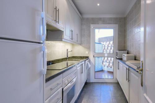 Comfortable Apartment With Sea View