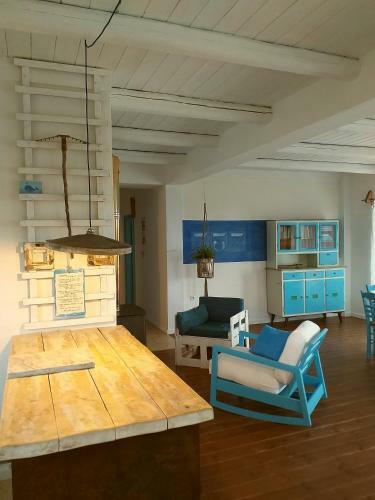Saveriako, Paradise For Relaxed Free Spirits