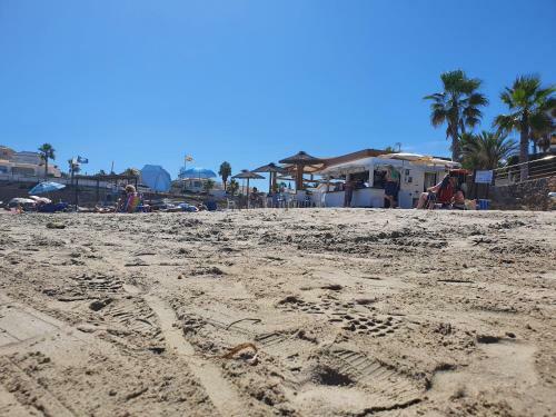Zenia Hostel