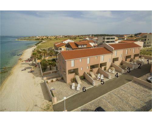 Luxury Apartments - La Vir 1 & 2