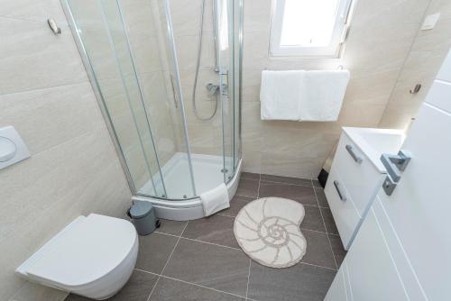 Luxury Apartments - La Vir 1 & 2