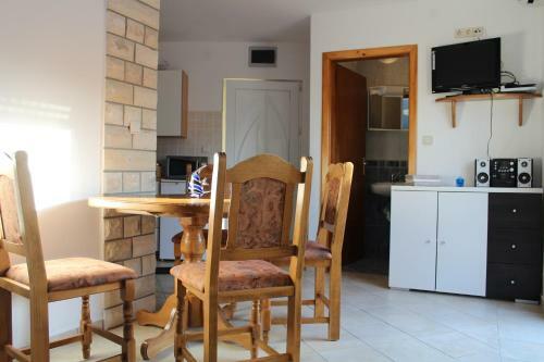 Apartments Novoselic