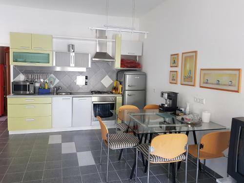 Modern Apartament Near Sea