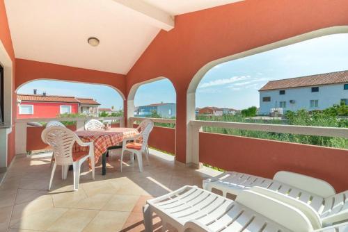 Apartment Vir 16768b
