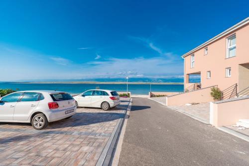 Luxury Apartments - La Vir 3 & 4