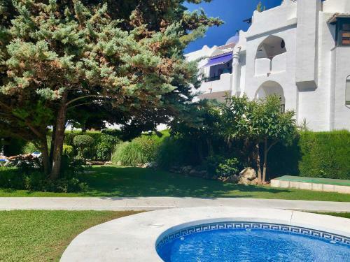 New Apartment 300m From The Beach