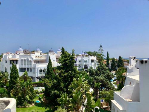 New Apartment 300m From The Beach