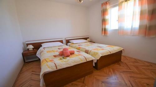 Holiday Home Ava-80m From Beach