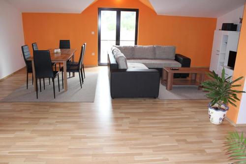 Apartments With A Parking Space Vir - Lozice, Vir - 18521