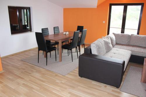 Apartments With A Parking Space Vir - Lozice, Vir - 18521