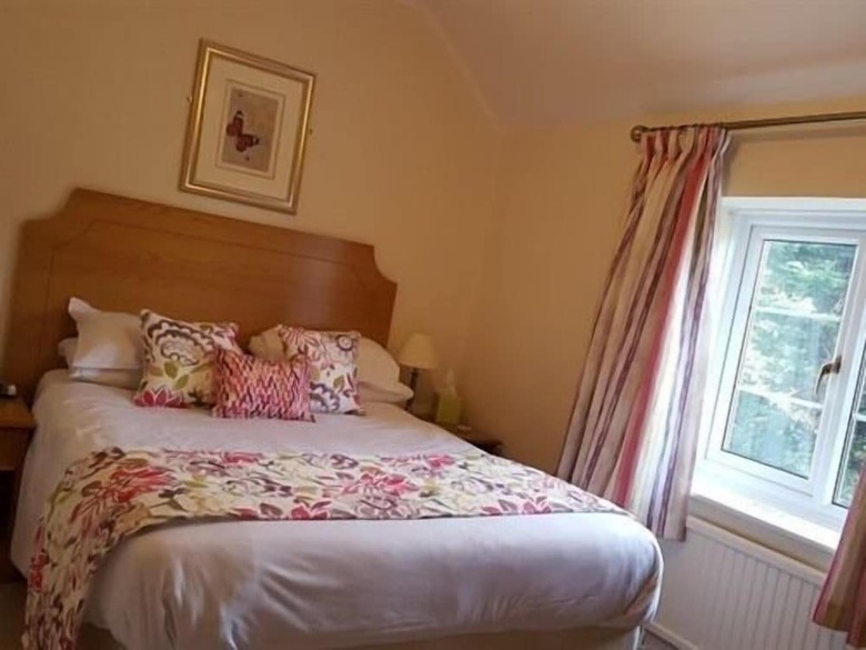 Apple Tree Hotel