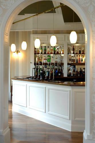 Lysses House Hotel