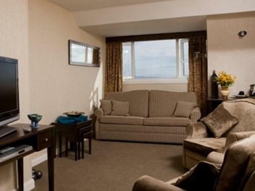 Malin Court Hotel And Restaurant
