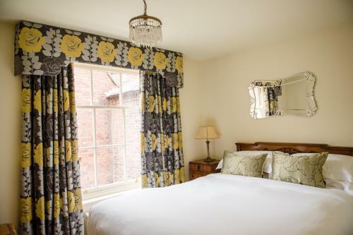 Hostal Drapers Hall Restaurant & Boutique Rooms