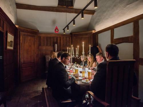 Hostal Drapers Hall Restaurant & Boutique Rooms