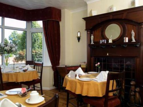 Hostal Charnwood Guest House