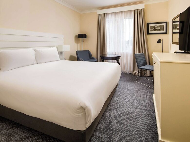 Mercure London Staines-upon-thames Hotel