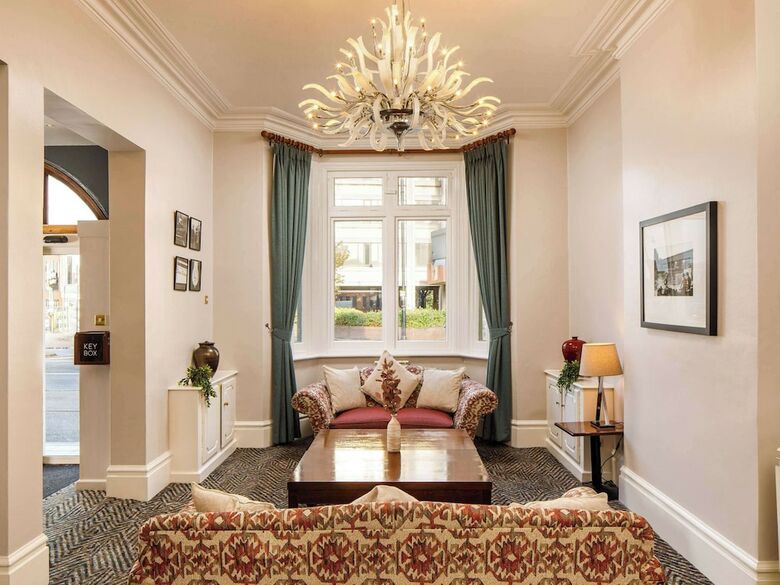 Mercure London Staines-upon-thames Hotel