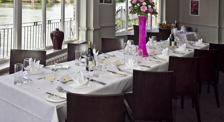 Mercure London Staines-upon-thames Hotel