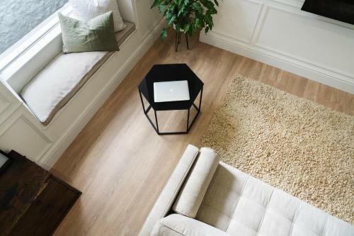 Deluxe Apartment In Historic Quarter Near Beaches