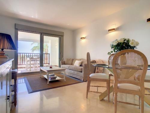 Encina Apartment At Las Colinas Golf Resort