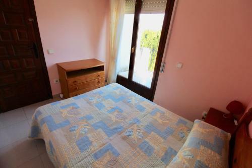 Villa, Piscine, Wifi. Locamar Silvia Cat.