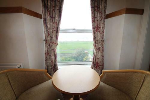 Parkstone Hotel
