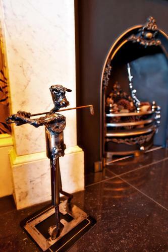 Hostal Golf View B&B