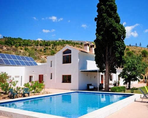 Hostal La Fuente Retreat - B&B