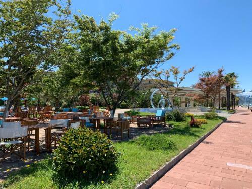 2 Bedroom Apartment In Oasis